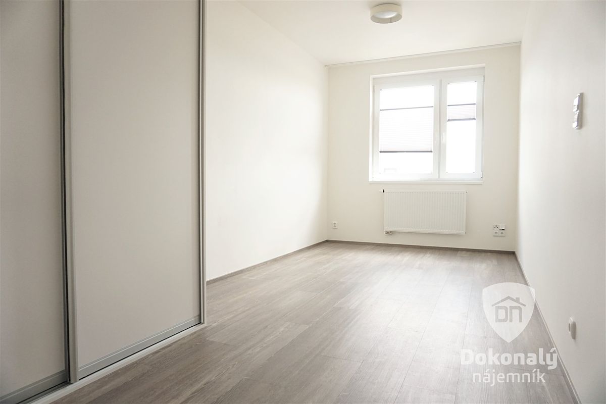 Pronájem bytu 2+kk 55 m² – fotografie 2