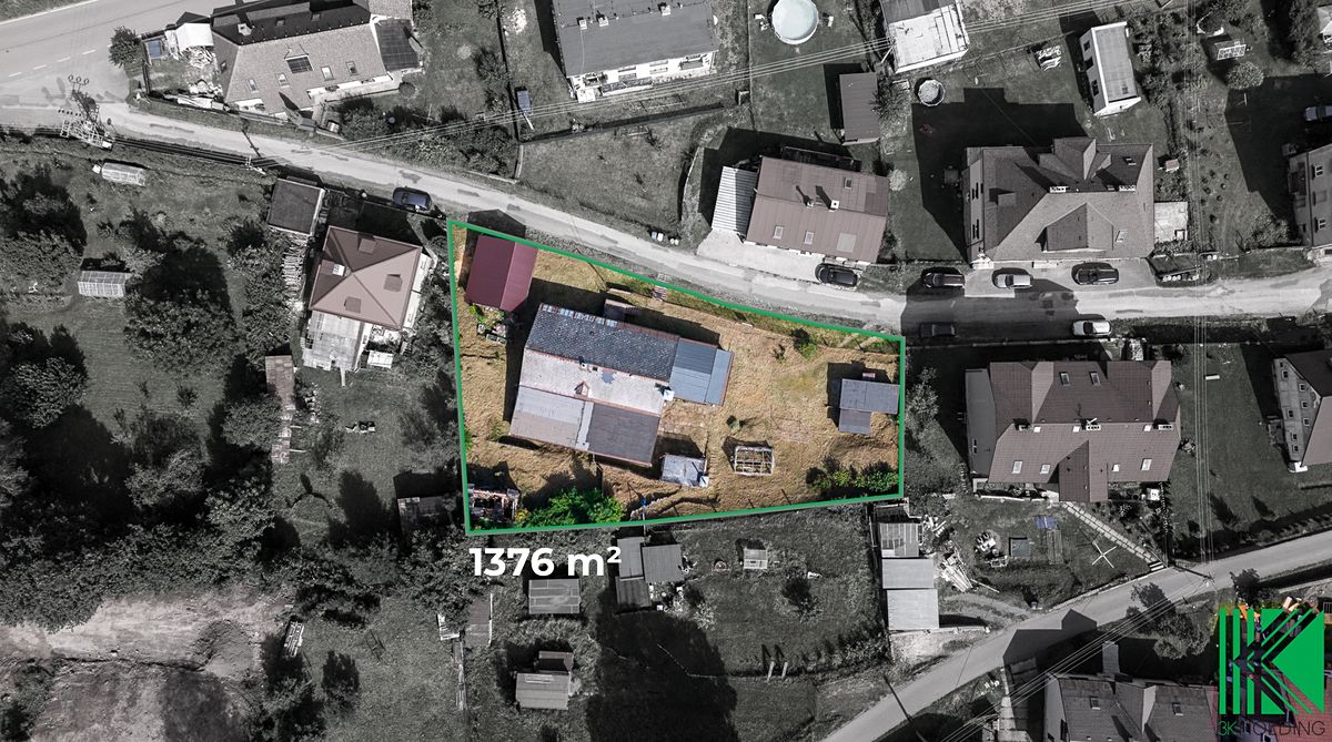 Prodej rodinného domu 220 m², pozemek 1376 m² – fotografie 3