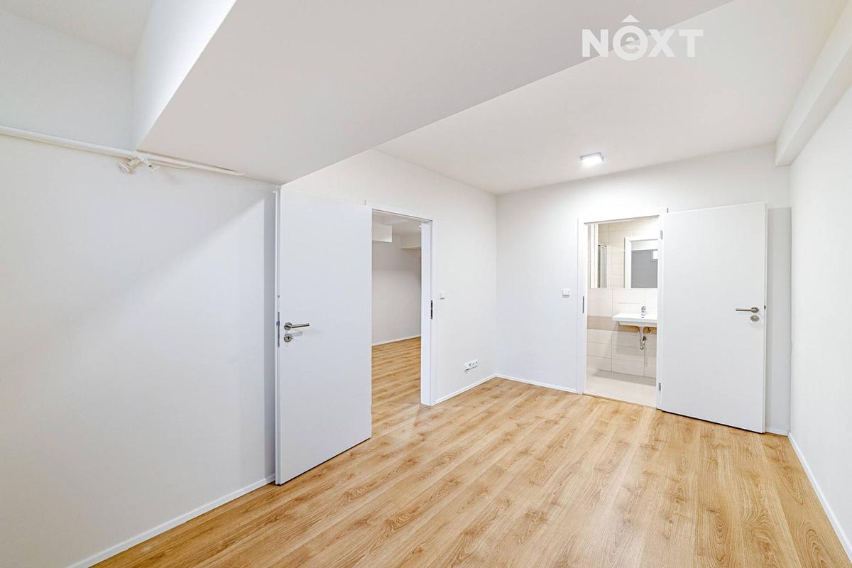 Prodej obchodního prostoru 40 m² – fotografie 2