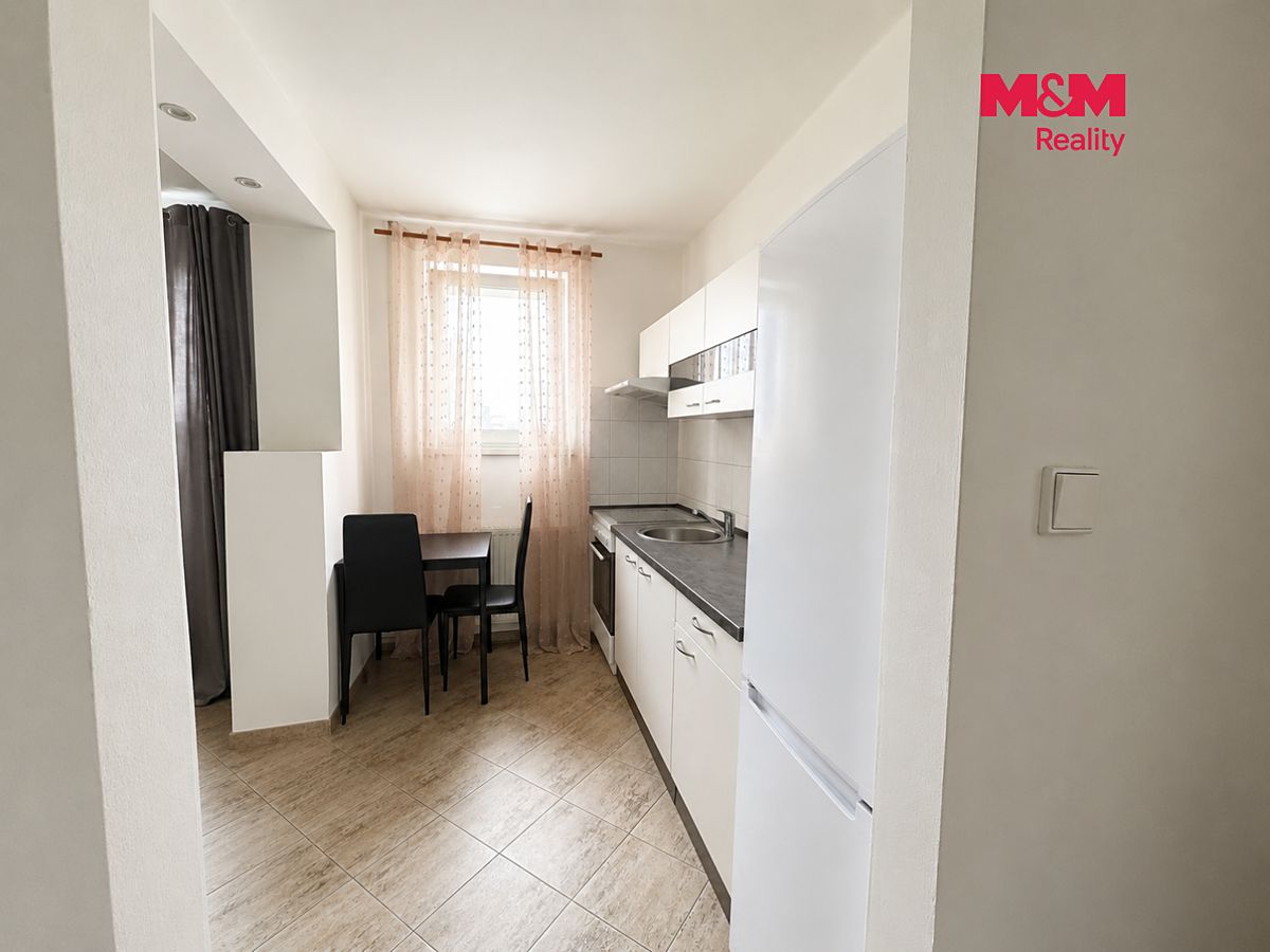 Pronájem bytu 1+kk 25 m² – fotografie 3
