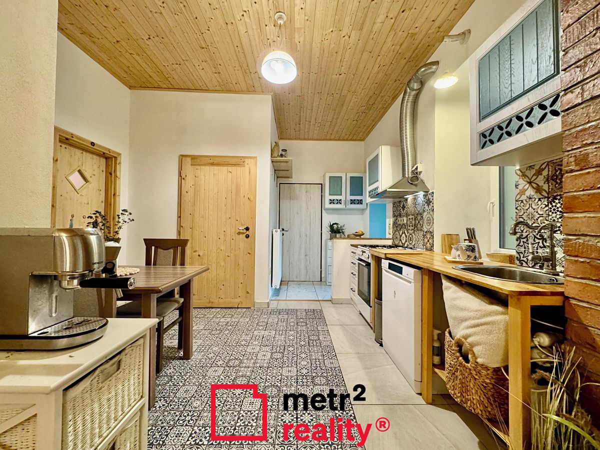 Prodej chalupy 400 m², pozemek 3894 m² – fotografie 2