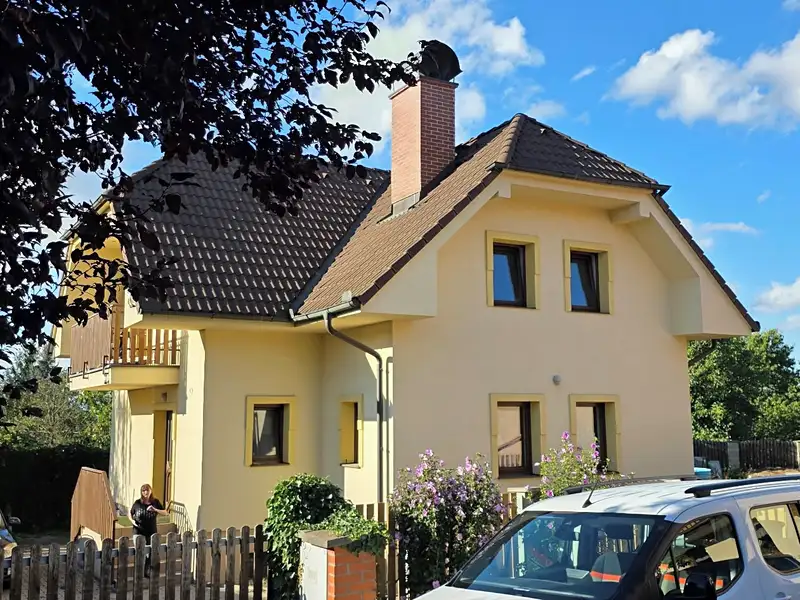 Prodej rodinného domu 218 m², pozemek 732 m², Dobřejovice – náhled fotky 1