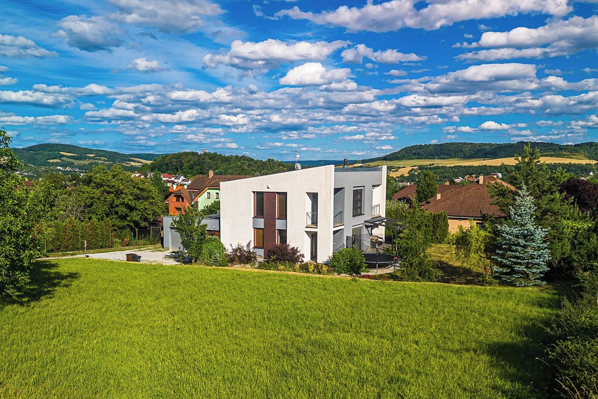 Prodej rodinného domu 246 m², pozemek 1270 m² – fotografie 4