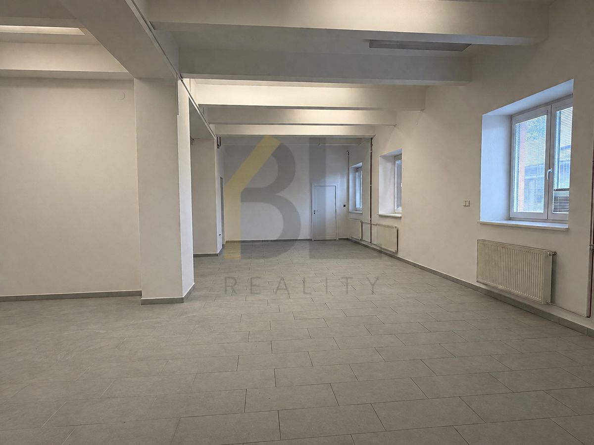 Pronájem obchodního prostoru 140 m² – fotografie 2