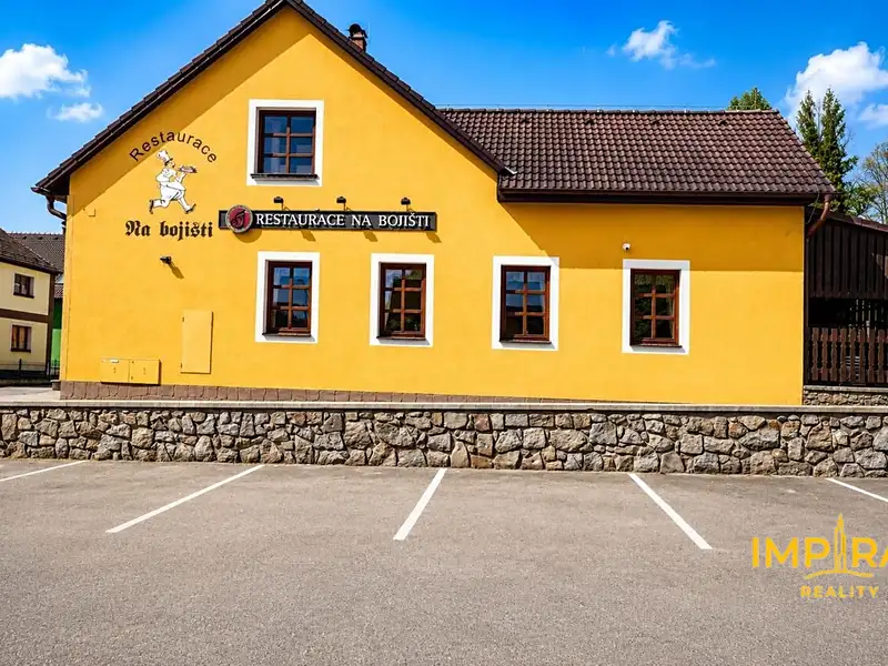 Prodej rodinného domu 430 m², pozemek 430 m², Nová Bystřice – náhled fotky 1