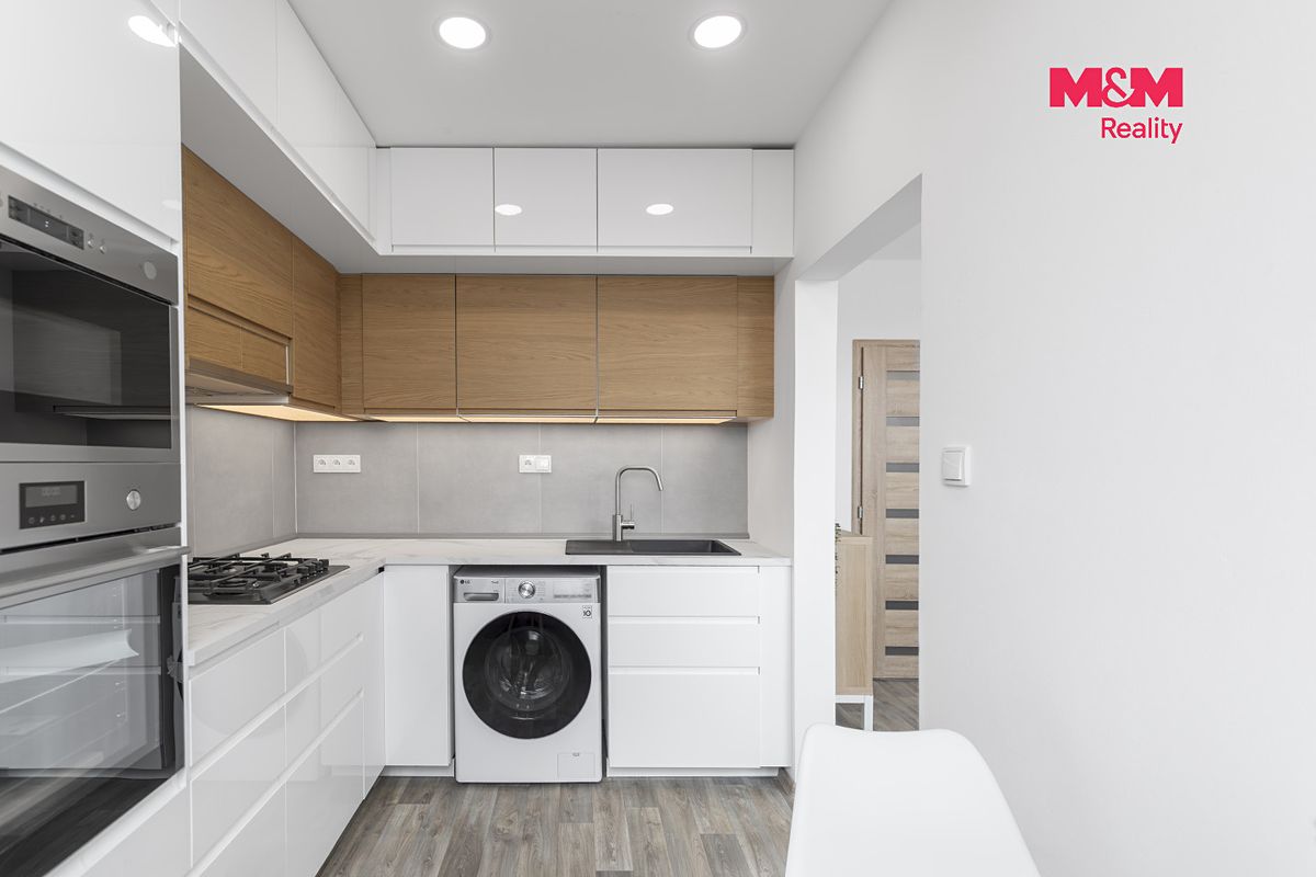 Prodej bytu 2+1 44 m² – fotografie 2