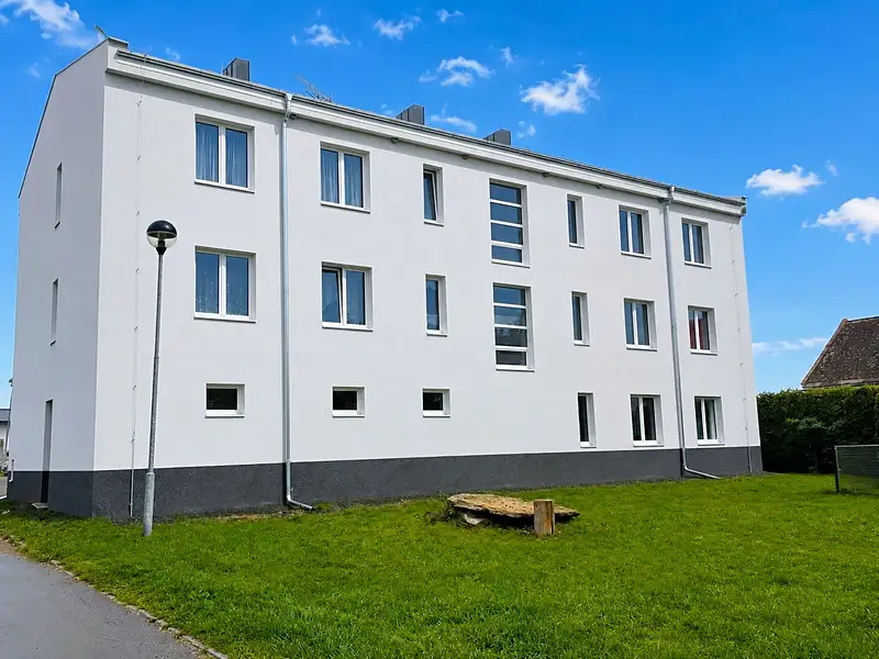 Pronájem bytu 3+1 72 m², Bor – náhled fotky 2