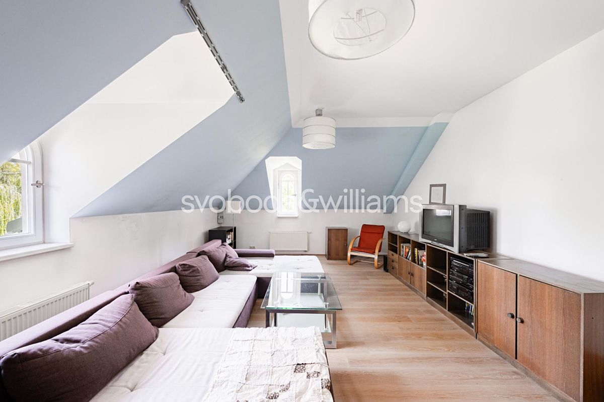 Prodej rodinného domu 413 m², pozemek 3902 m² – fotografie 5