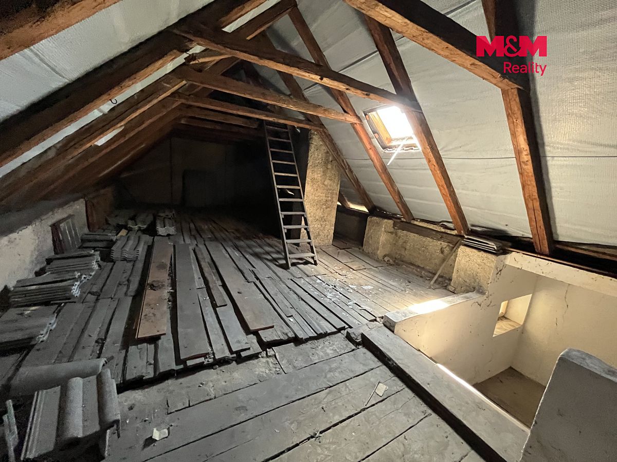 Prodej rodinného domu 47 m², pozemek 381 m² – fotografie 5