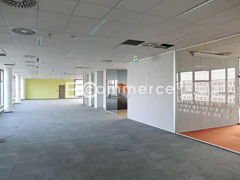 Pronájem kanceláře 379 m², Brno – náhled fotky 1