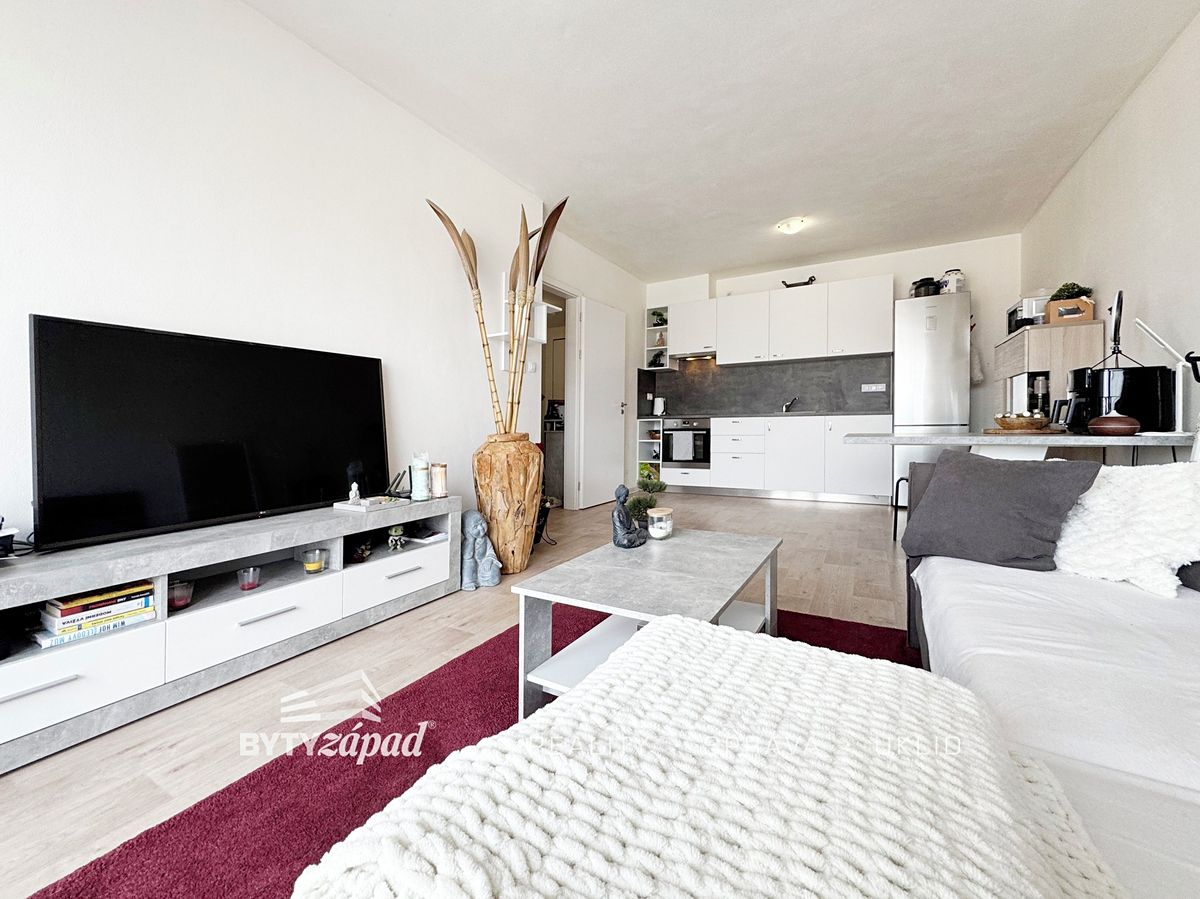 Pronájem bytu 2+kk 48 m² – fotografie 5