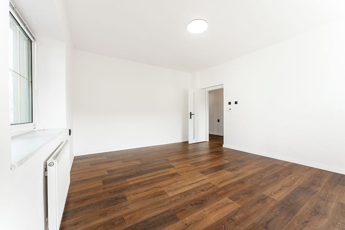 Pronájem bytu 3+1 82 m² – fotografie 3