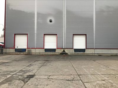 Pronájem skladového prostoru 1800 m²