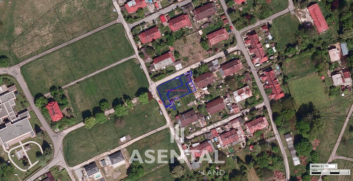 Prodej stavebního pozemku 842 m²