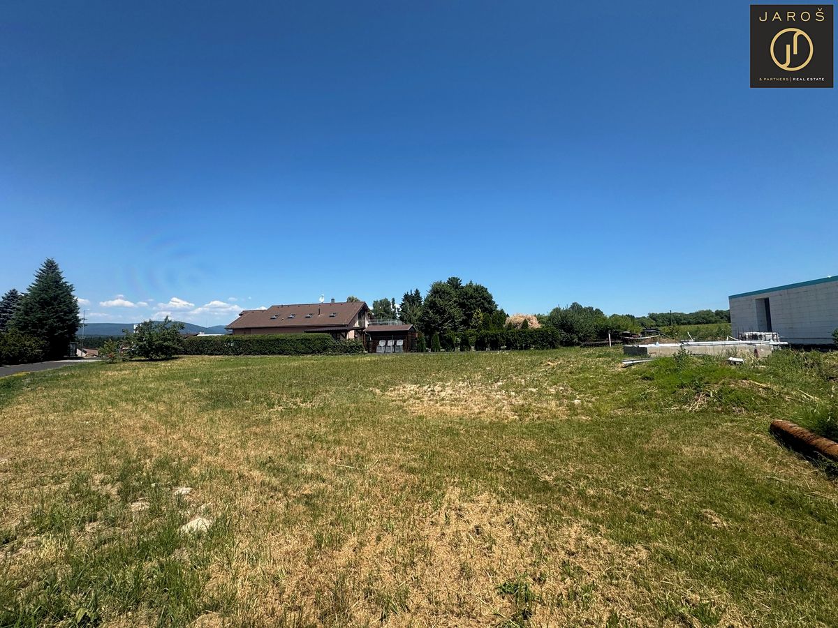 Prodej stavebního pozemku 844 m² – fotografie 3