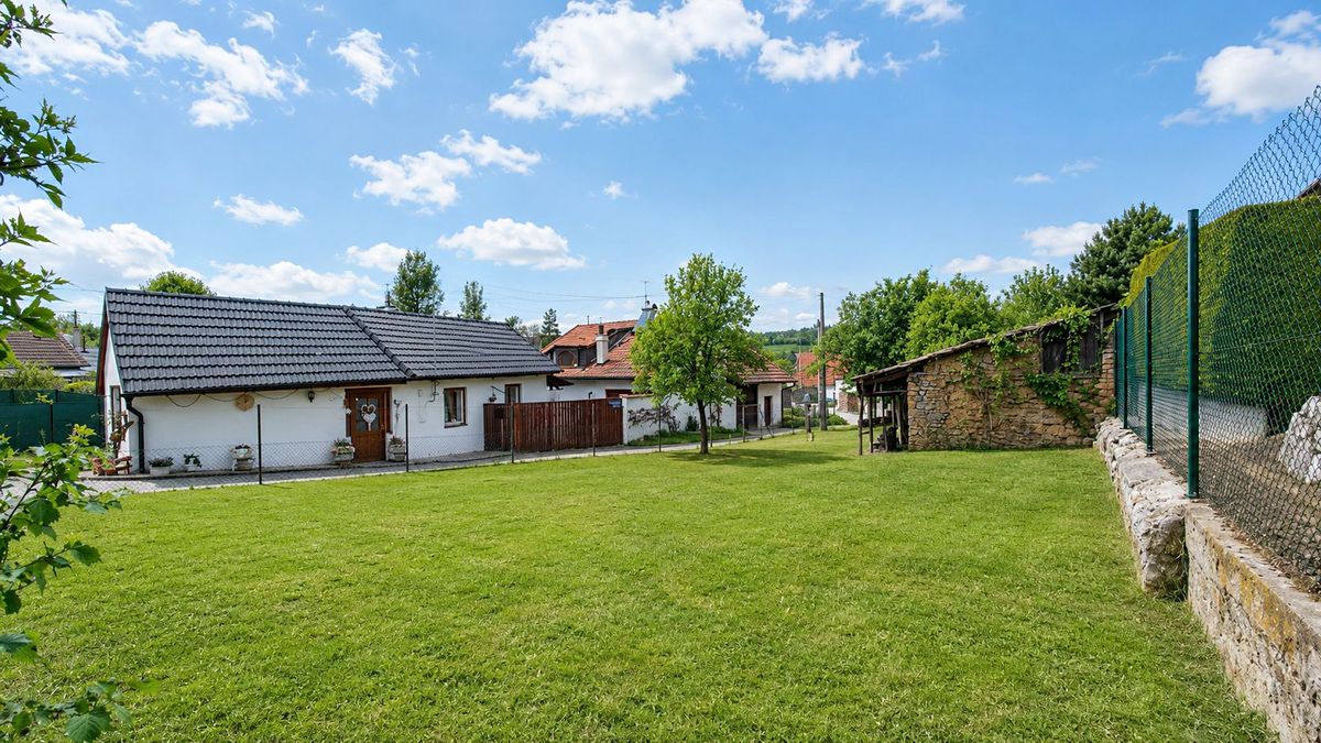 Prodej stavebního pozemku 462 m² – fotografie 5