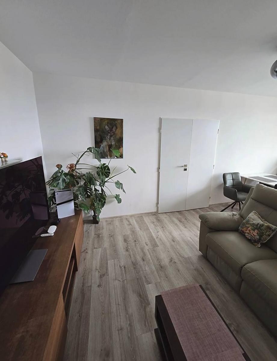 Pronájem bytu 3+1 79 m² – fotografie 2