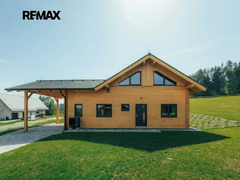 Prodej rodinného domu 133 m², pozemek 999 m², Vacov – náhled fotky 1