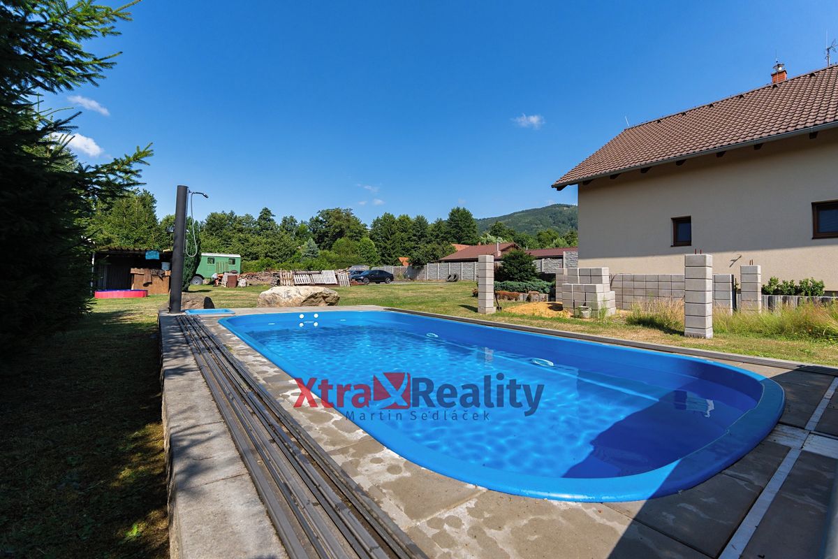 Prodej rodinného domu 145 m², pozemek 1919 m² – fotografie 2