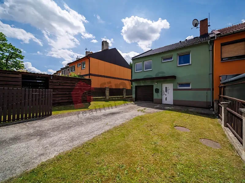 Prodej rodinného domu 139 m², pozemek 401 m², Šluknov – náhled fotky 2