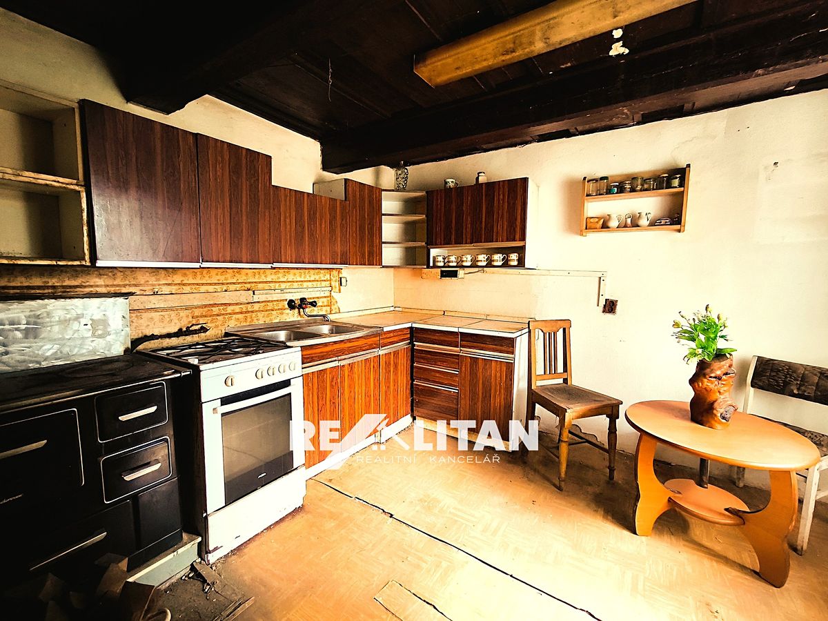 Prodej rodinného domu 150 m², pozemek 1004 m² – fotografie 4