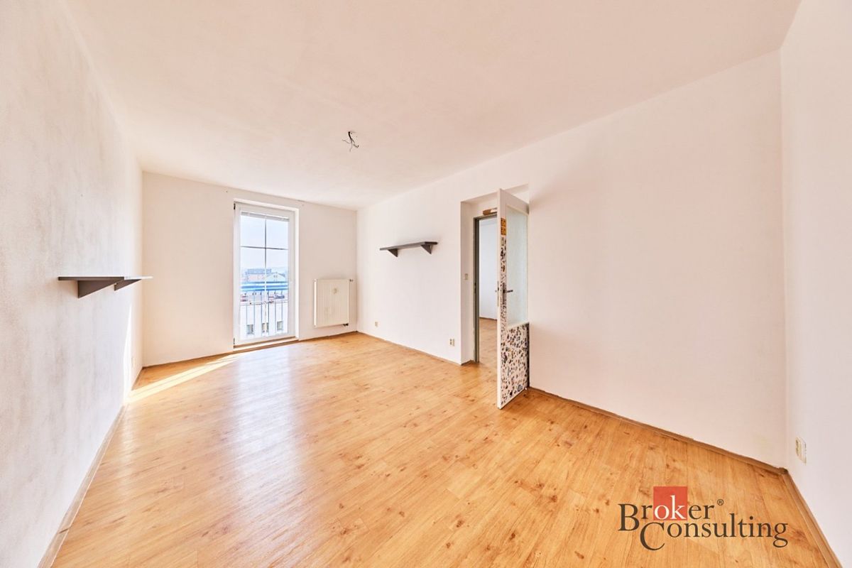Pronájem bytu 2+kk 46 m² – fotografie 4