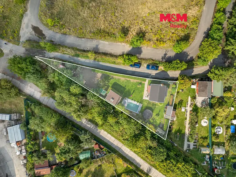 Prodej stavebního pozemku 559 m², Kladno – náhled fotky 1