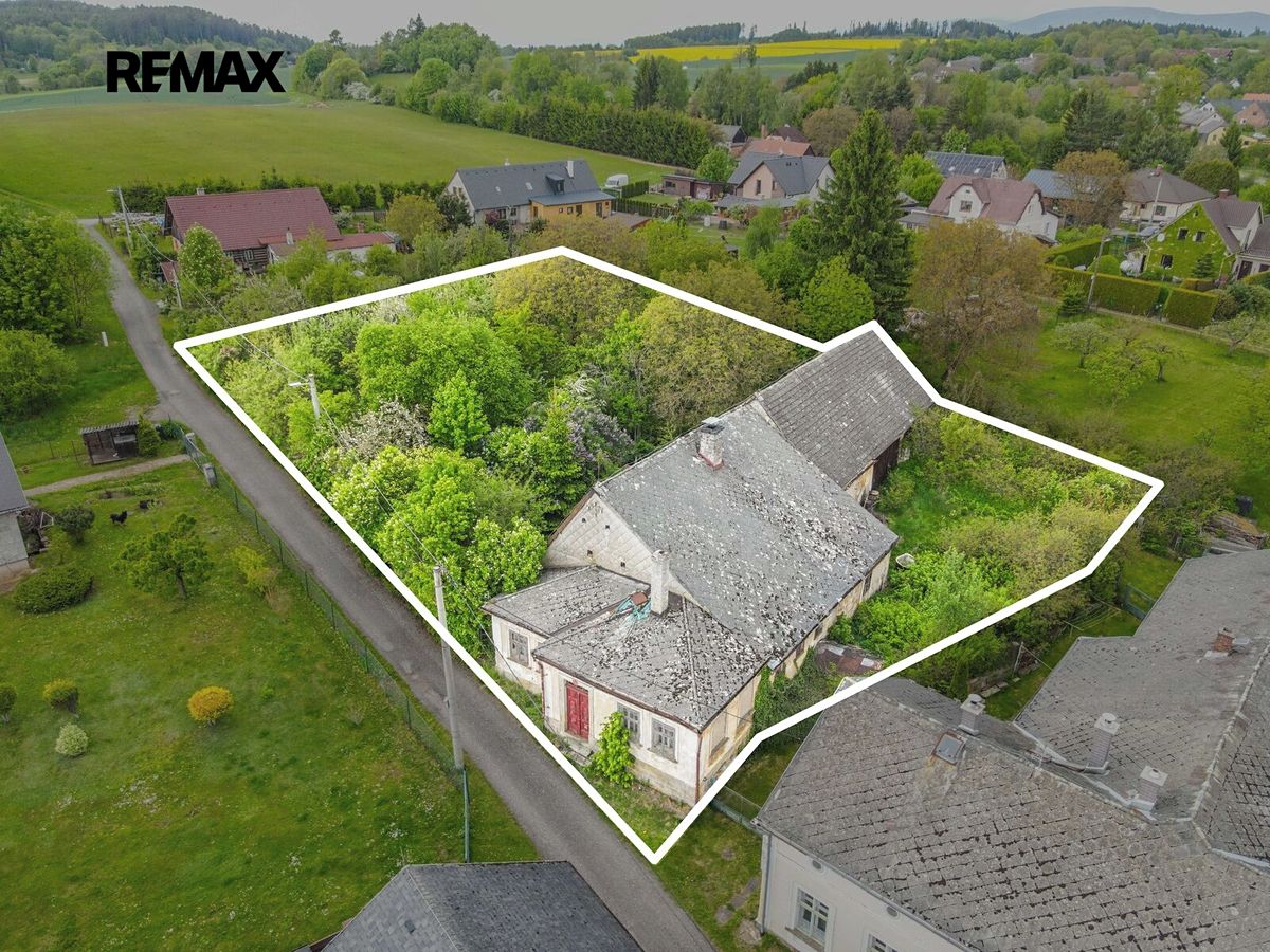 Prodej rodinného domu 350 m², pozemek 641 m²