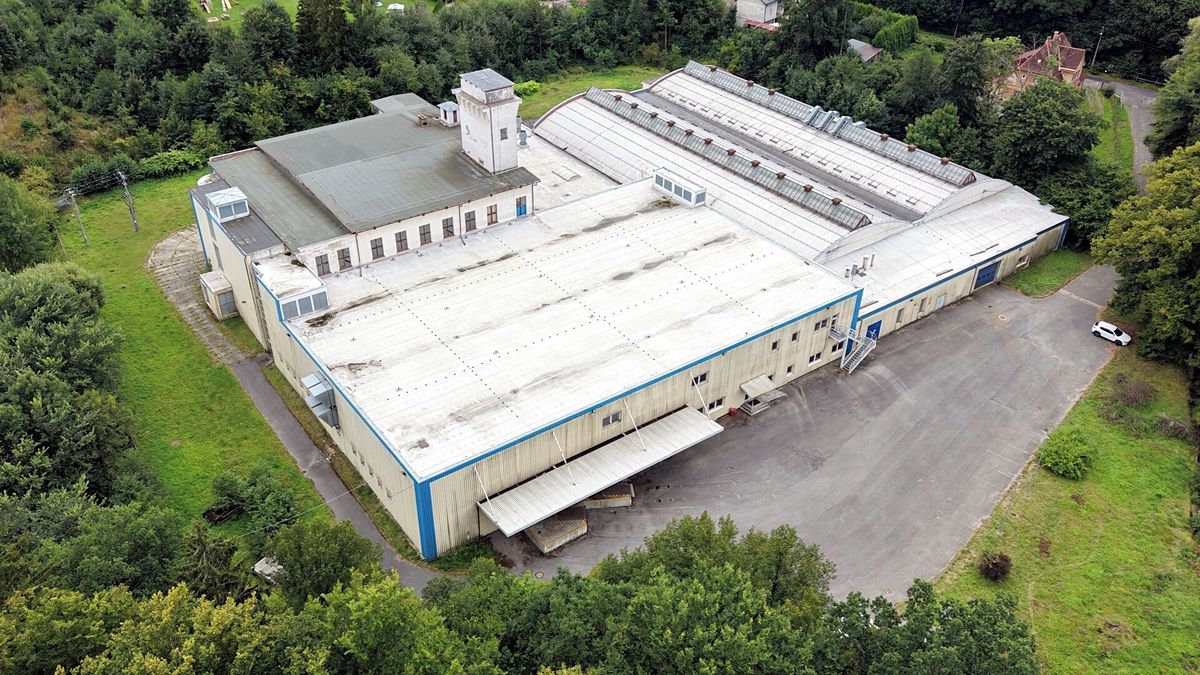 Prodej skladového prostoru 12000 m² – fotografie 3