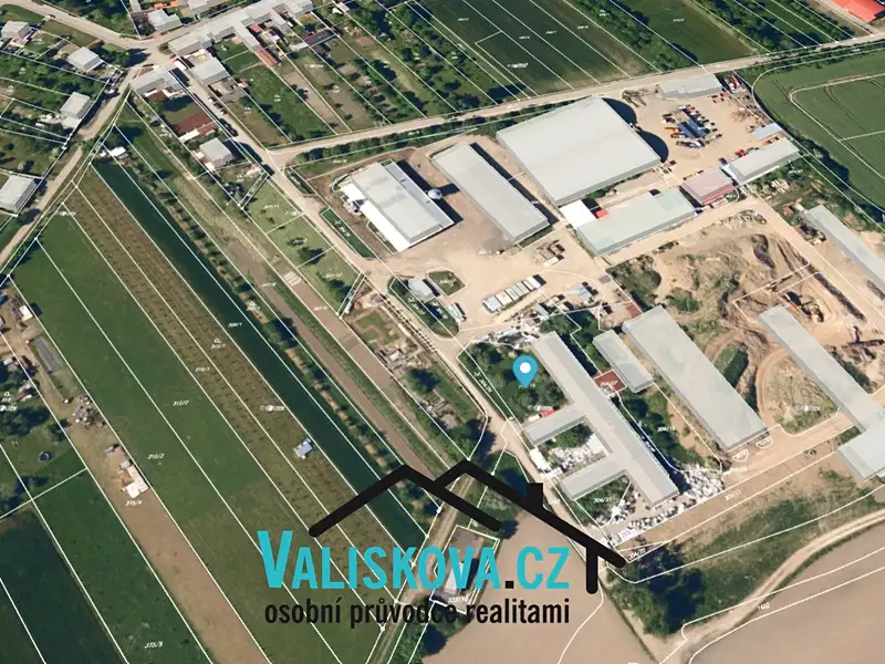 Prodej výrobní haly, prostoru 6327 m², Kroměříž – náhled fotky 1