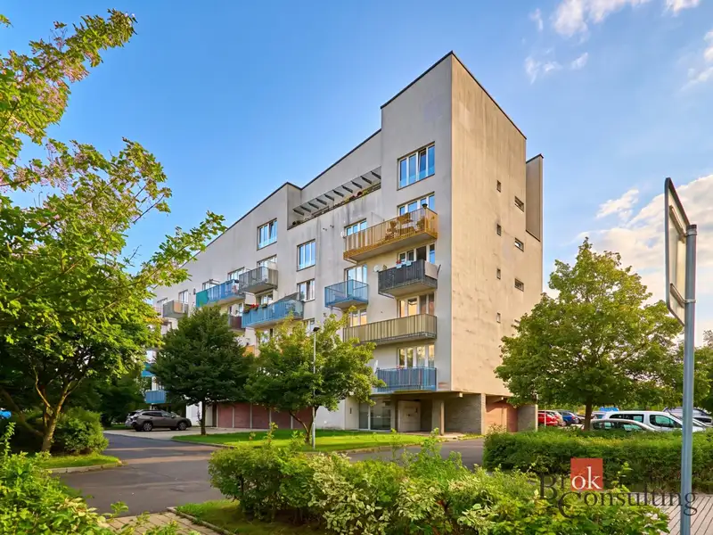 Prodej bytu 2+kk 63 m², Karlovy Vary – náhled fotky 1