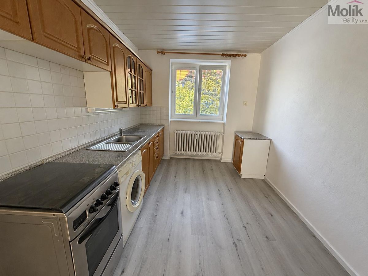 Pronájem bytu 2+1 57 m² – fotografie 3