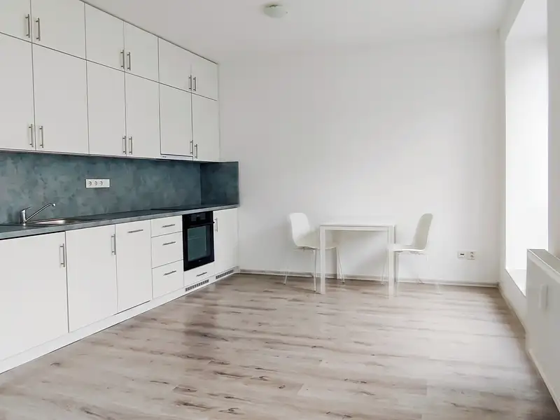 Prodej bytu 1+kk 31 m², Milovice – náhled fotky 2