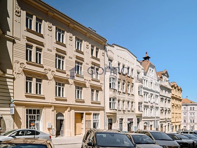 Pronájem obchodního prostoru 87 m²