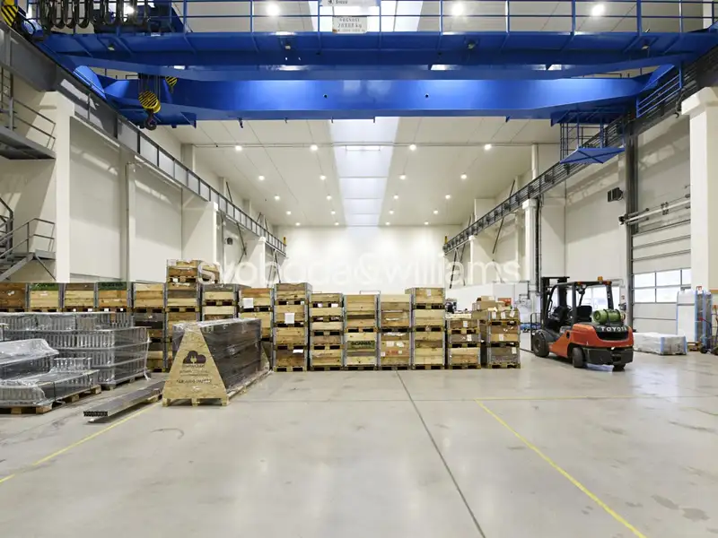 Pronájem výrobní haly, prostoru 1380 m², Plzeň – náhled fotky 3