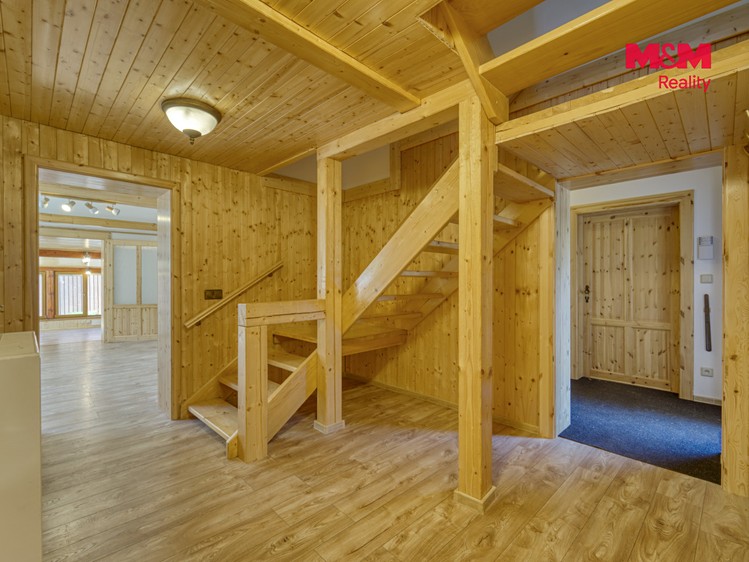 Prodej domu, 250 m² (21 z 30)
