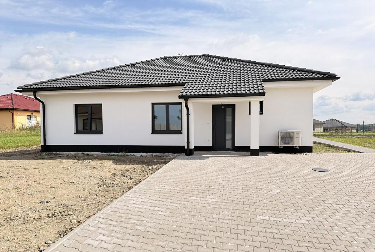 Prodej rodinného domu 145 m², pozemek 600 m² – fotografie 2