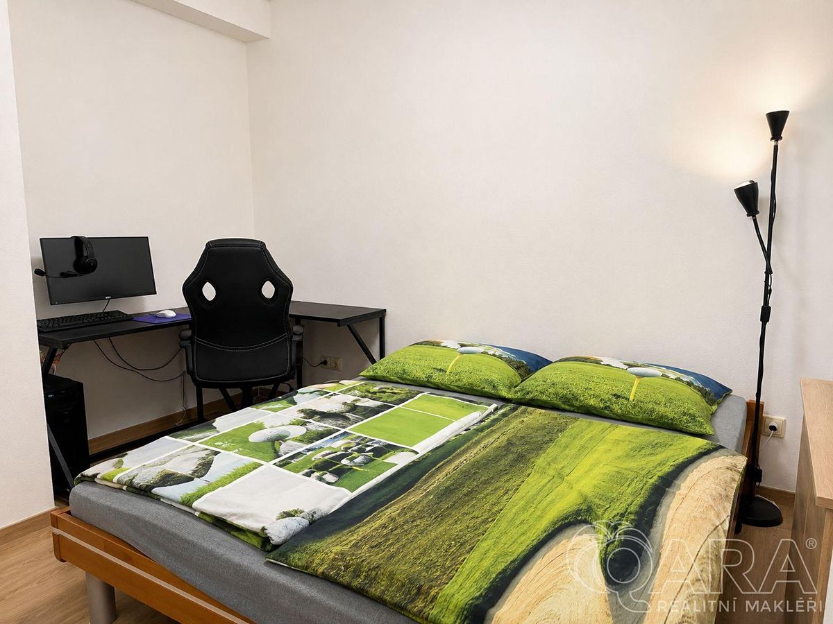 Pronájem bytu 2+1 44 m² – fotografie 4