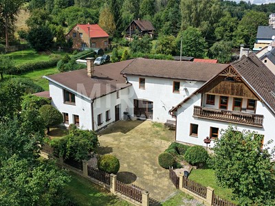 Prodej  rodinného domu 350 m², pozemek 2 136 m²