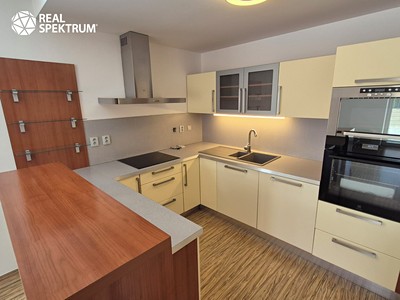 Pronájem bytu 3+kk 80 m²