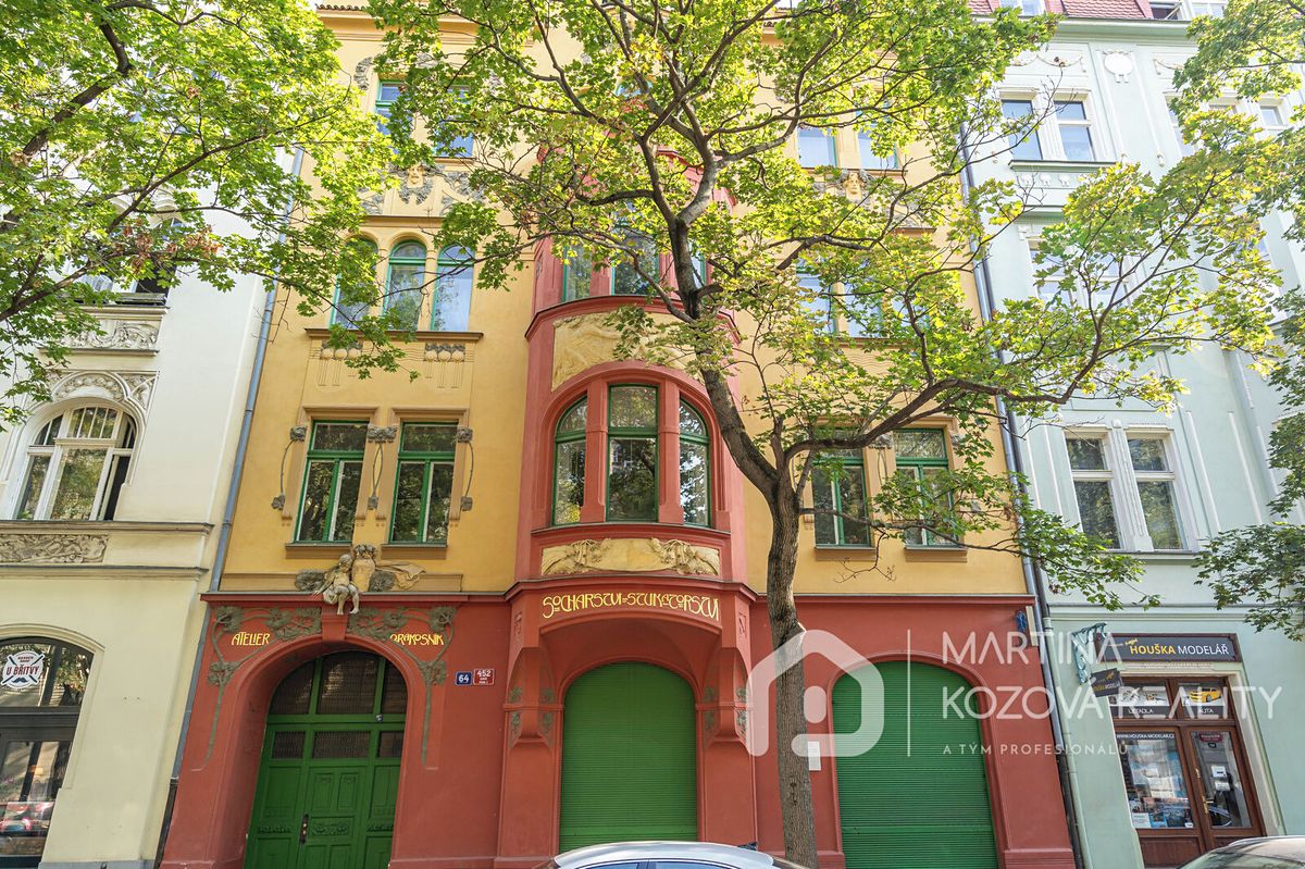 Pronájem bytu 4+1 130 m² – fotografie 2