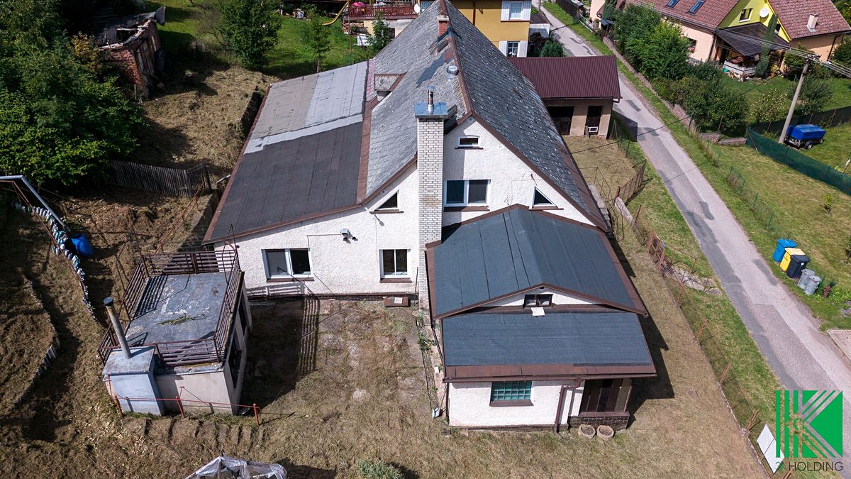 Prodej rodinného domu 220 m², pozemek 1376 m²