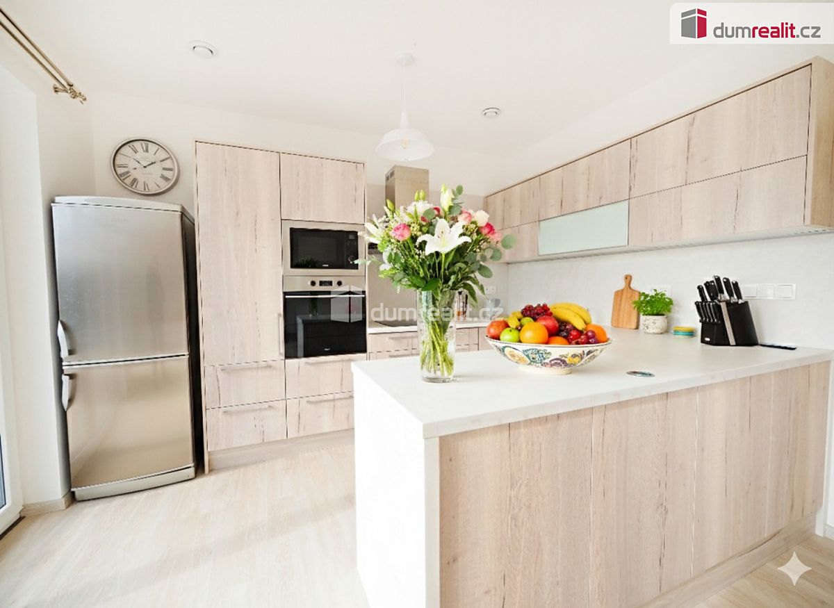 Pronájem rodinného domu 90 m², pozemek 850 m² – fotografie 5