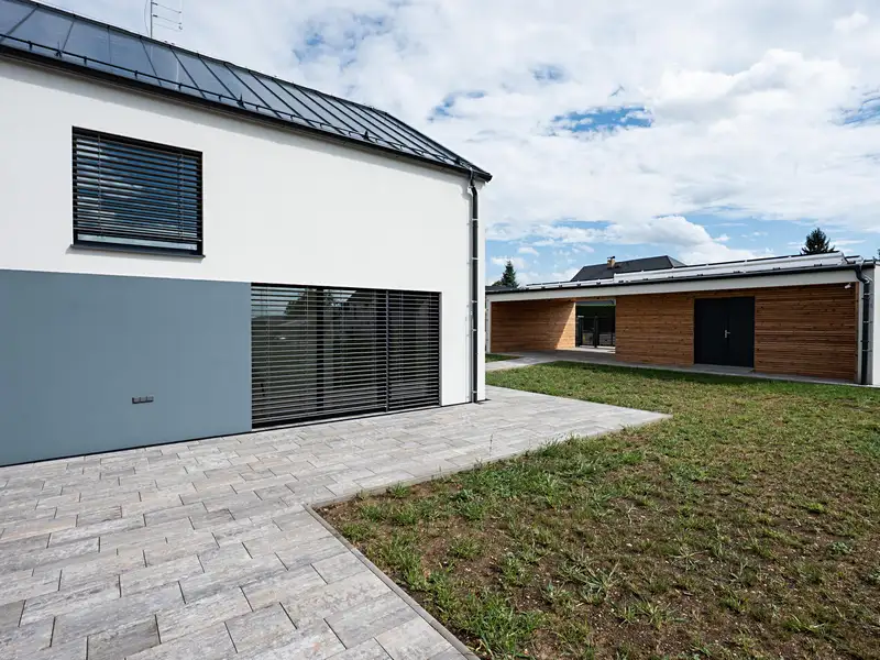 Prodej rodinného domu 209 m², pozemek 854 m², Větrušice – náhled fotky 3