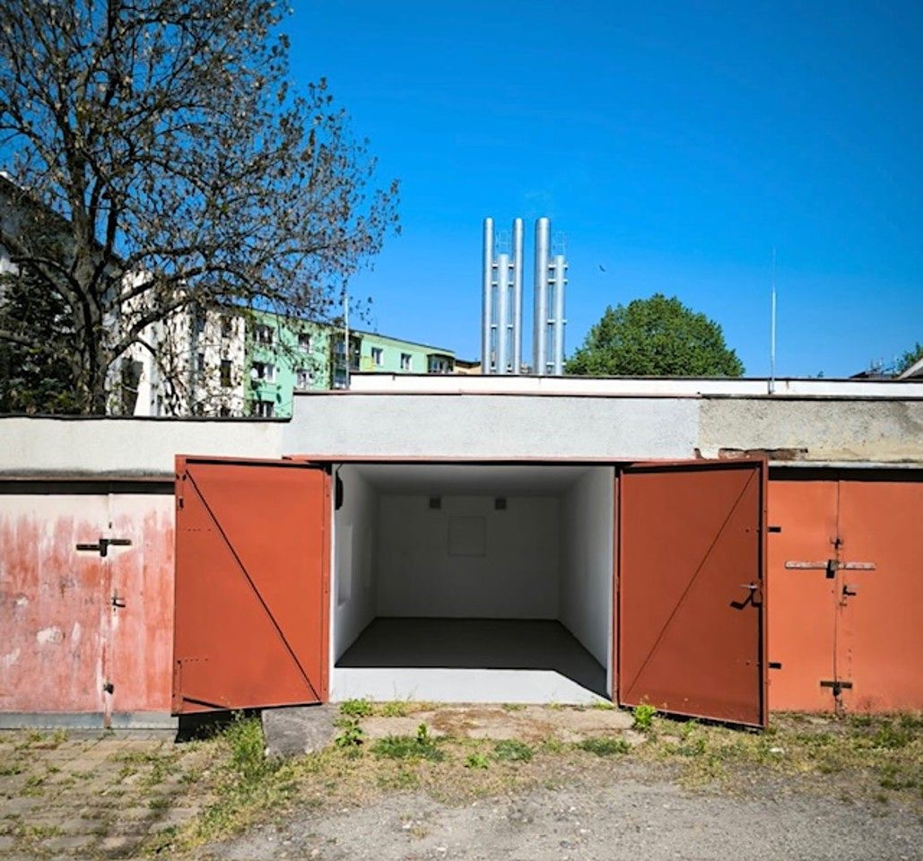 Pronájem garáže 18 m² – fotografie 2
