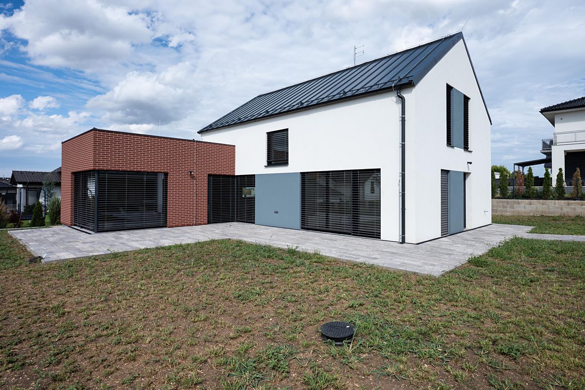 Prodej rodinného domu 209 m², pozemek 854 m²