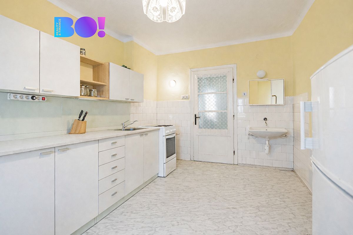 Prodej rodinného domu 136 m², pozemek 1371 m² – fotografie 3