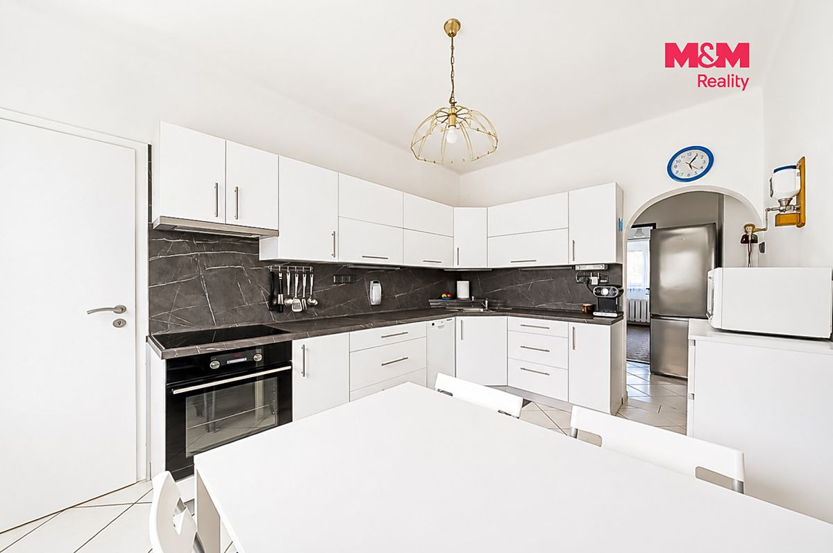 Prodej rodinného domu 173 m², pozemek 1251 m² – fotografie 3
