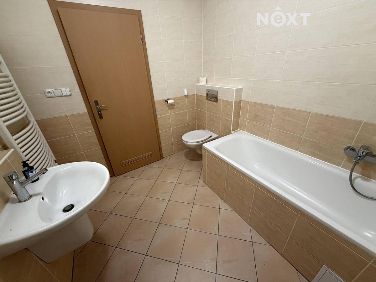 Pronájem bytu 1+kk 36 m² – fotografie 3