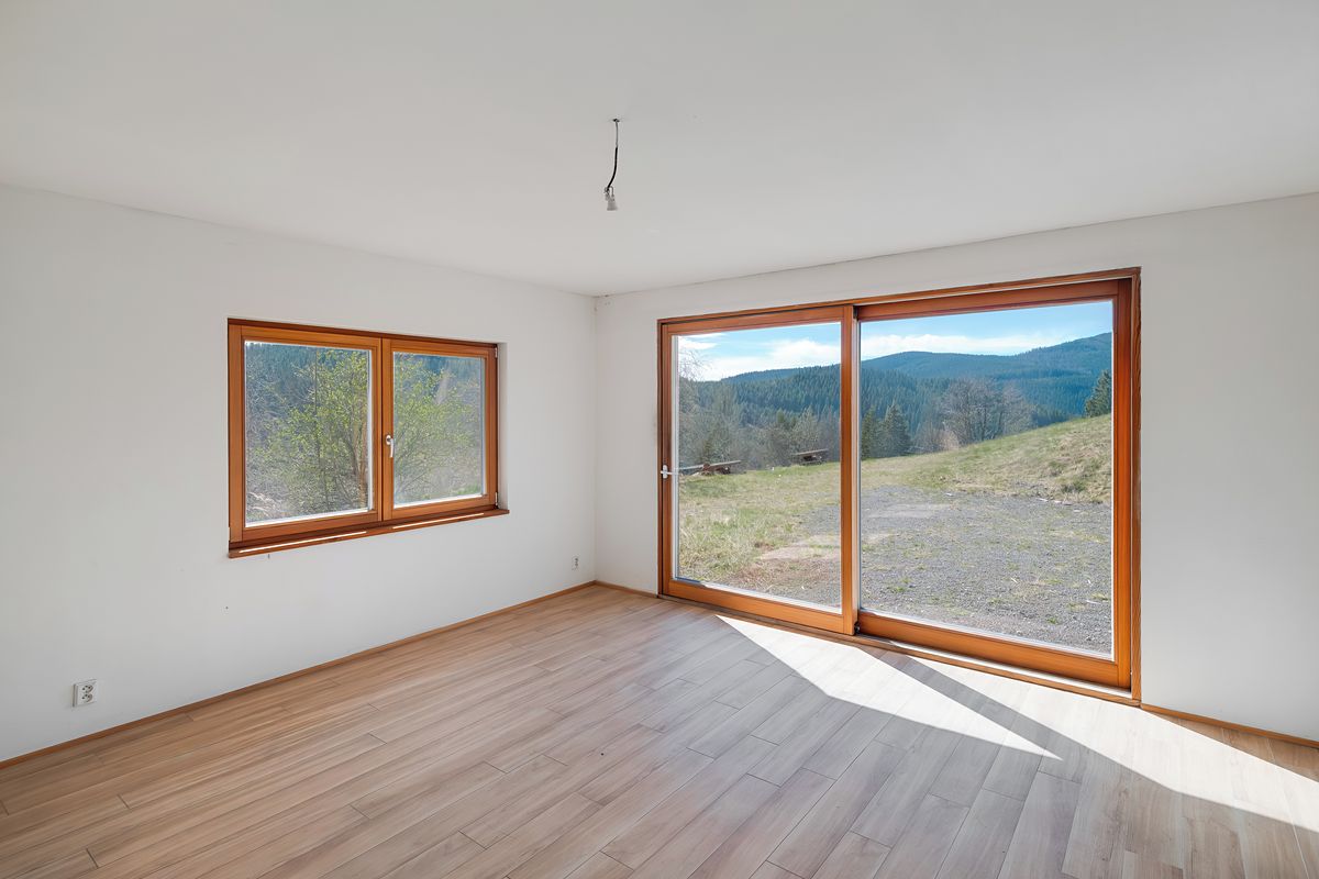 Prodej rodinného domu 105 m², pozemek 17597 m² – fotografie 4